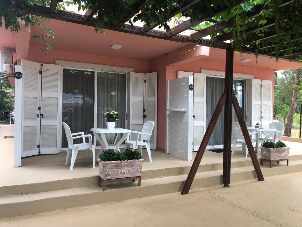 Plaisir Rooms Makriammos Exterior photo